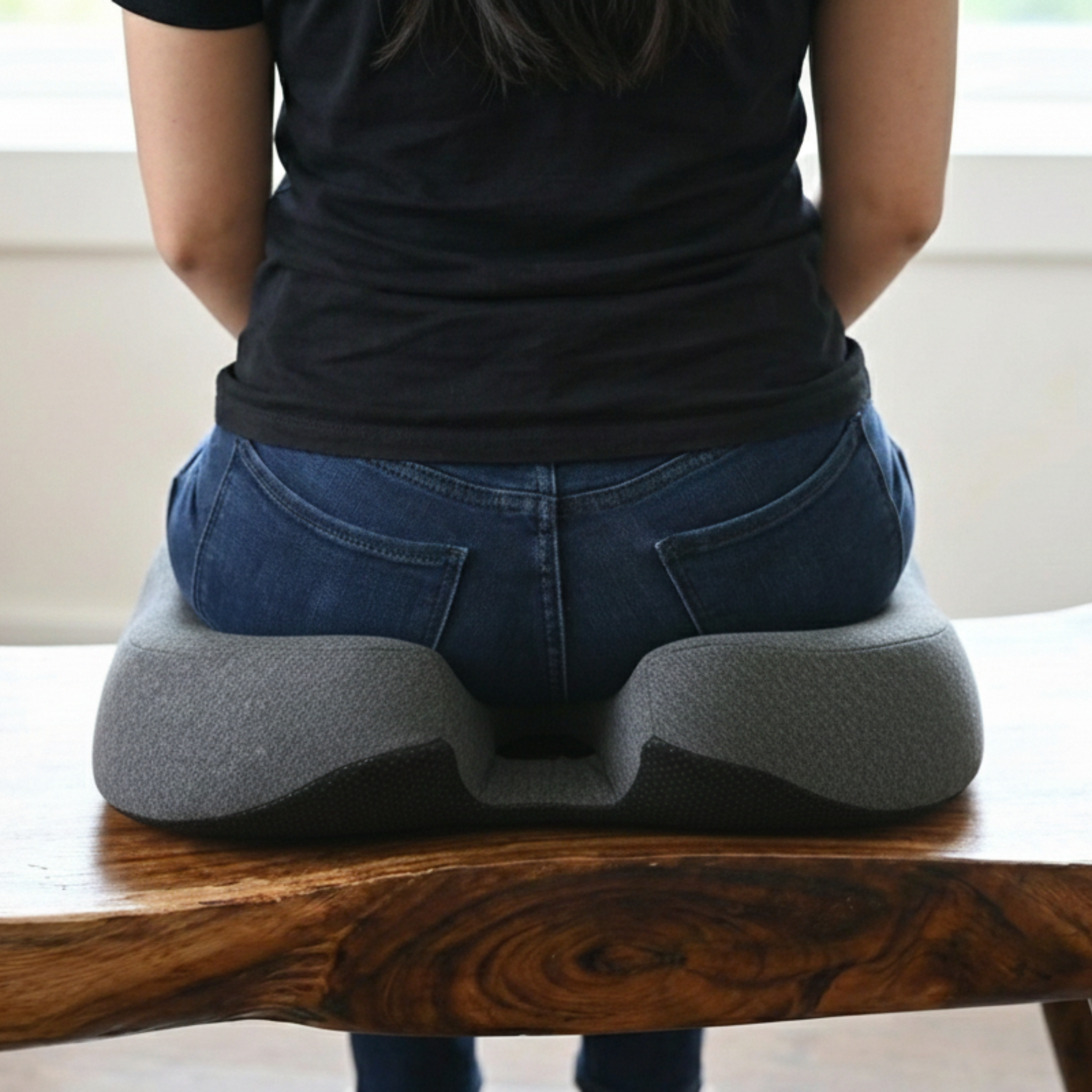 LustraGlow Cradle Cushion 